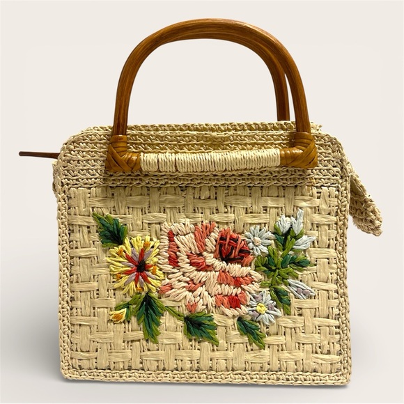 Fossil Handbags - Fossil Embroidered Floral Wicker Grass Straw Wood Handles Bag Tropical Vacation